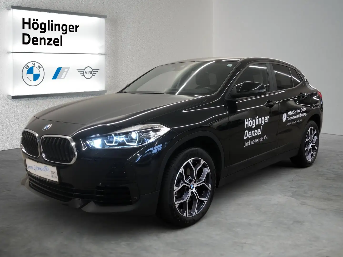 BMW X2 sDrive18d Schwarz - 2