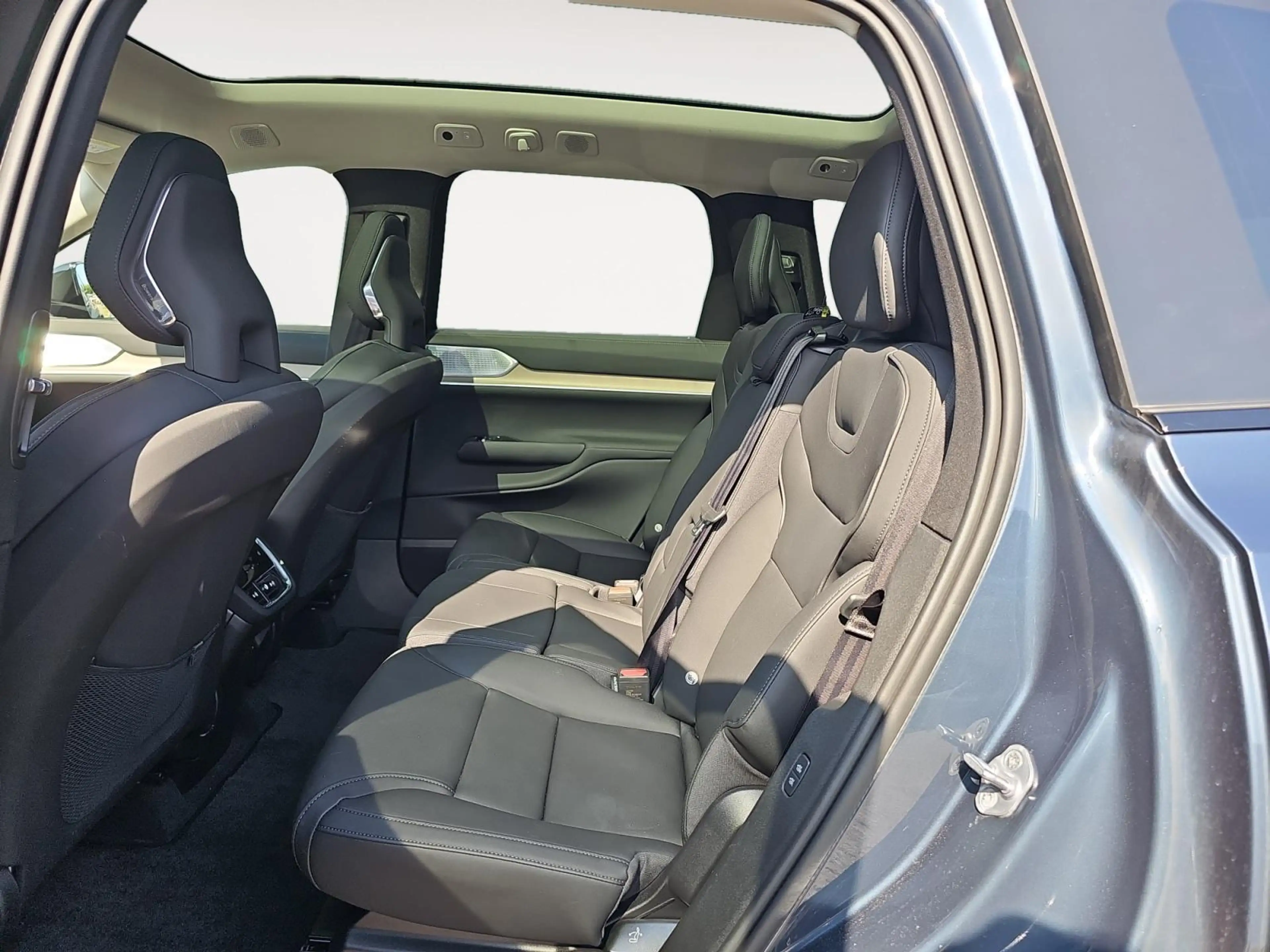 Volvo EX90 Twin Motor Performance Ultra 7p. 111 kWh | Bowers — photo 11
