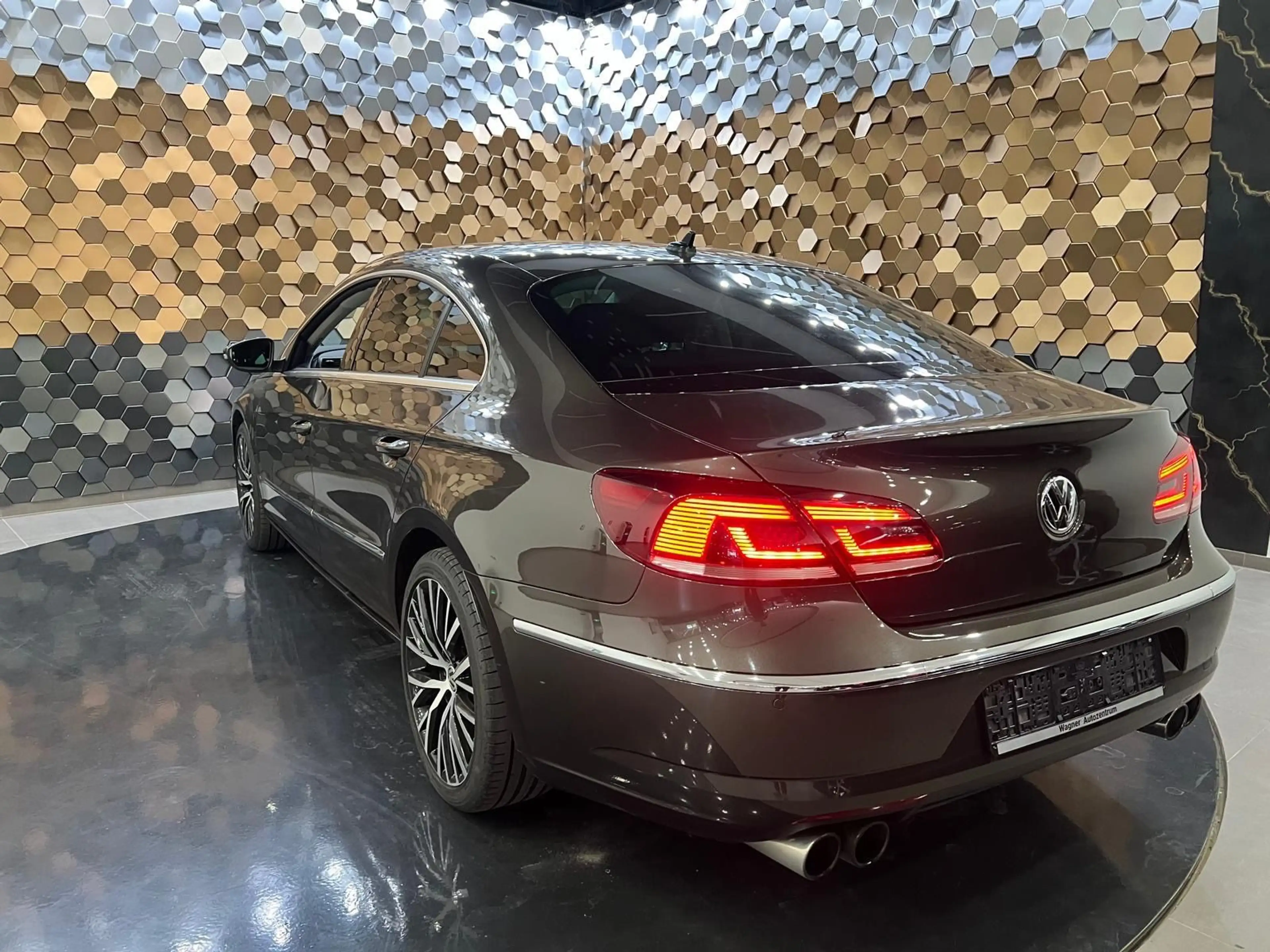 Volkswagen CC 1.8 TFSI /Xenon/Navi/FOX/ — photo 2