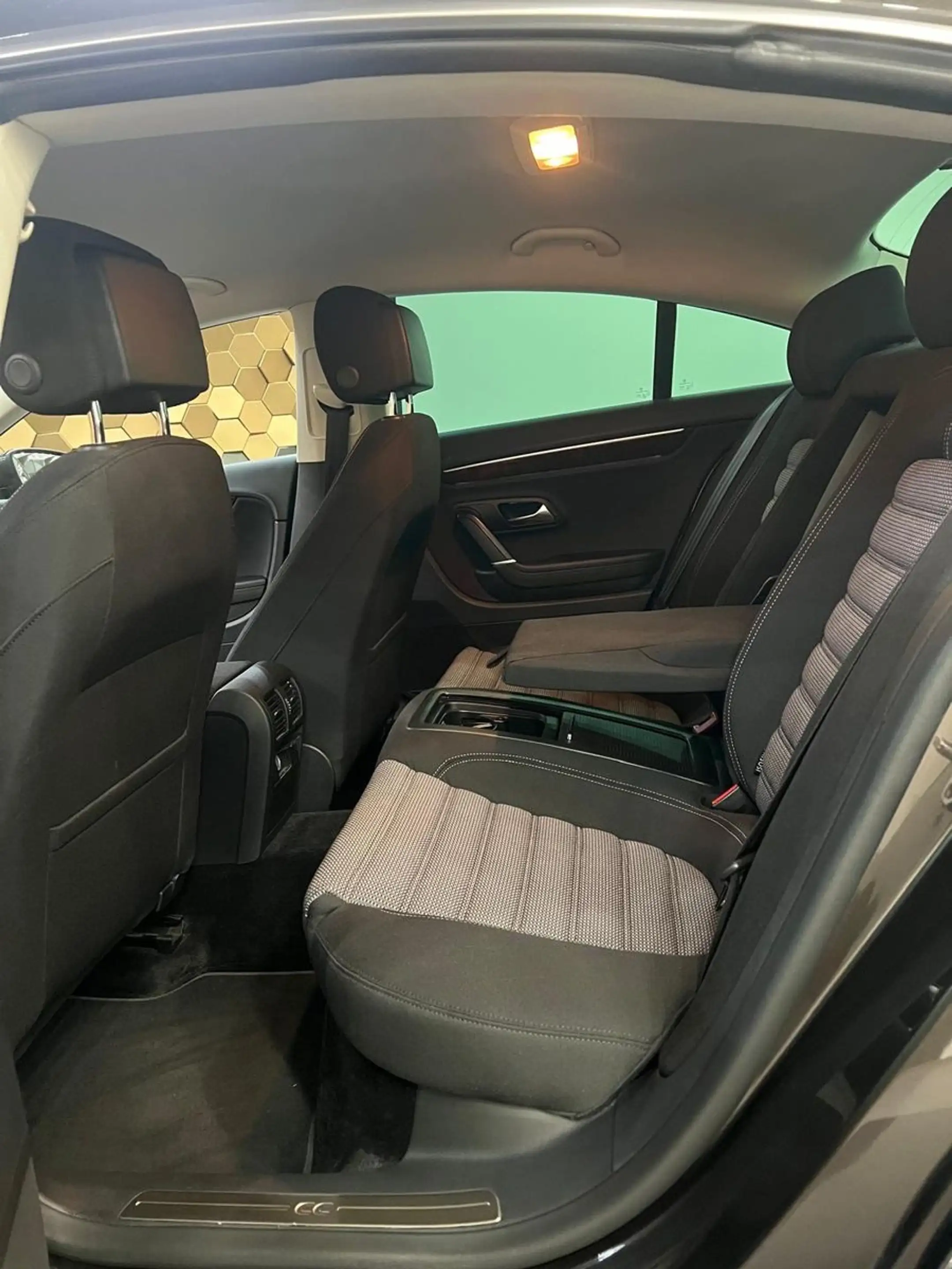 Volkswagen CC 1.8 TFSI /Xenon/Navi/FOX/ — photo 14