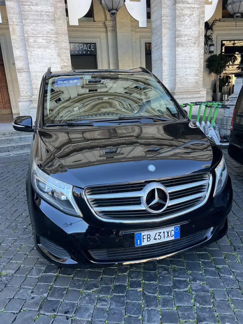 Mercedes-Benz V 220 - 1