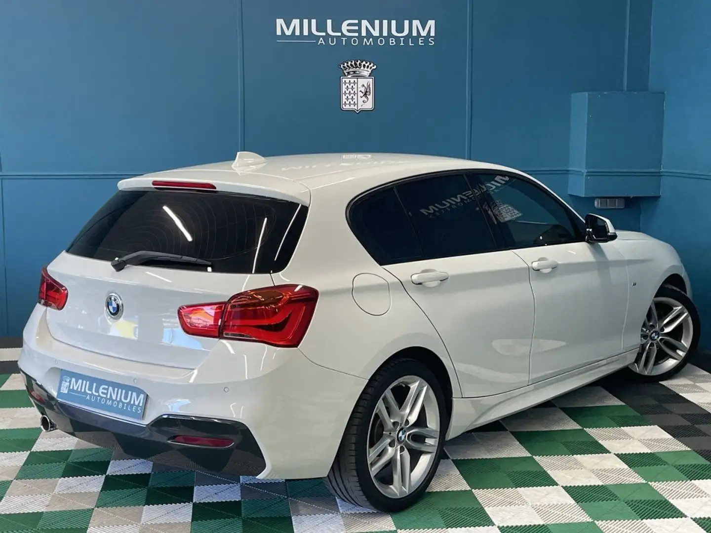 BMW 114 SERIE (F21/F20) 114D 95CH M SPORT 5P Blanc - 2