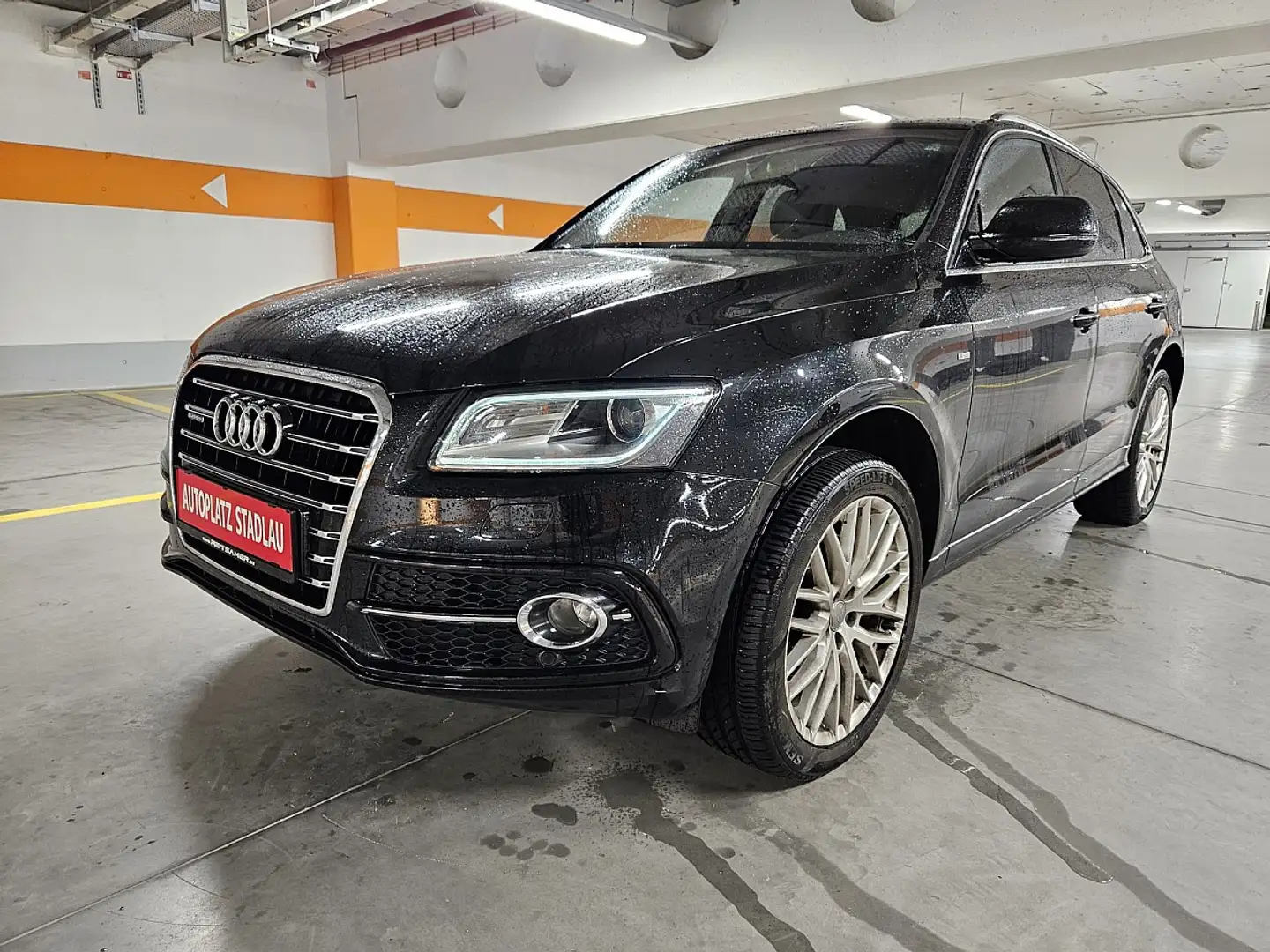 Audi Q5 2,0 TDI quattro S-tronic S-Line Noir - 1