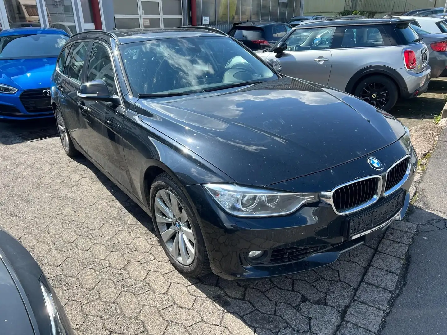 BMW 335 d xDrive Touring*Head-Up*Panorama*LEDER* Siyah - 2