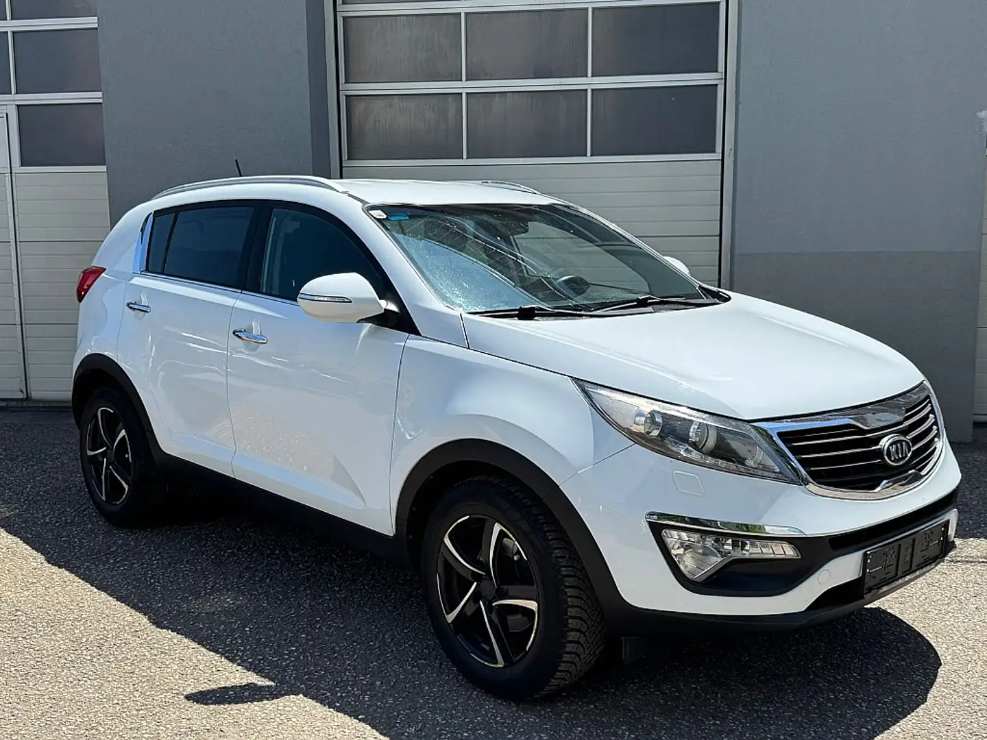 Kia Sportage Active 1,7 CRDi DPF Blanc - 2