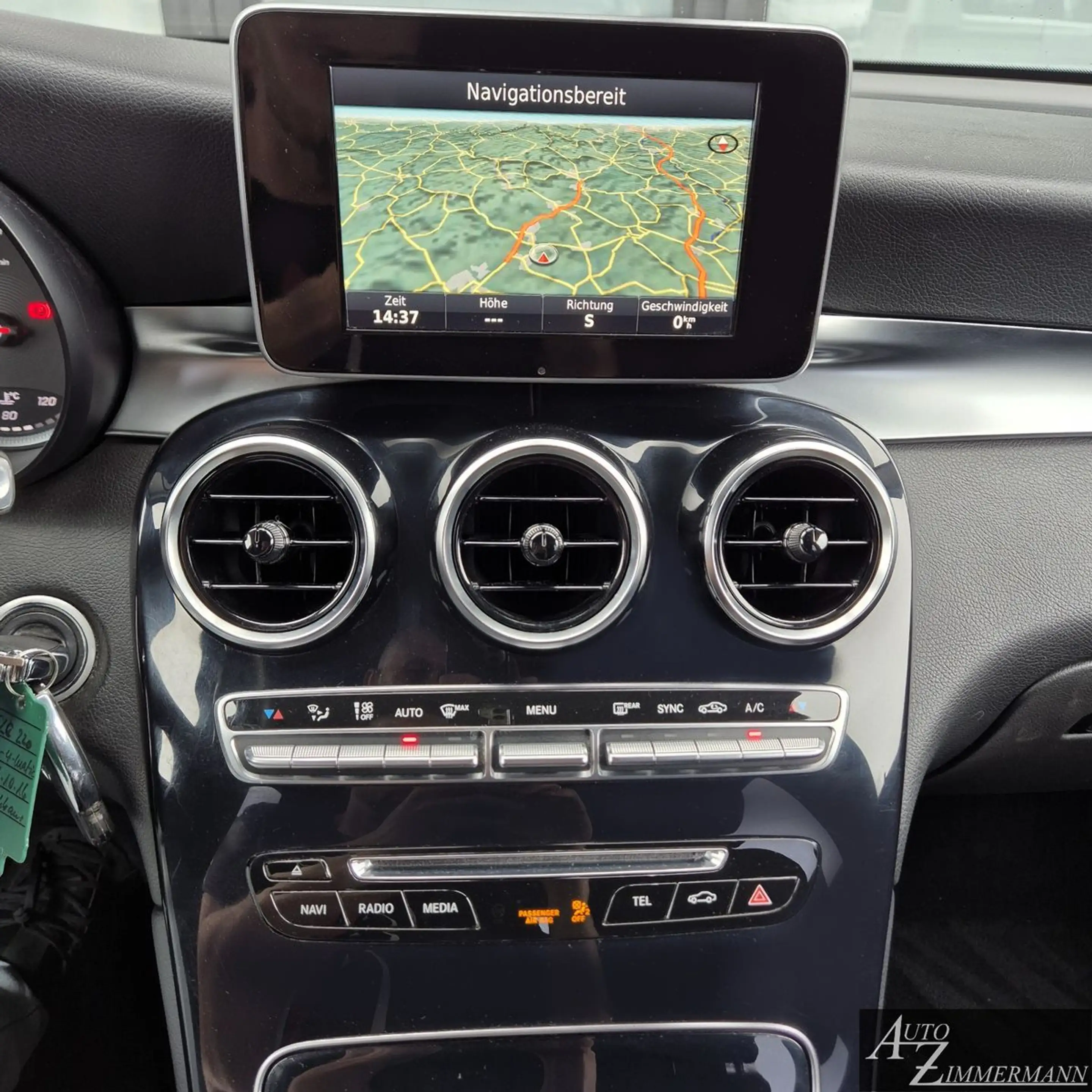 Mercedes-Benz GLC 220 d 4Matic Exclusiv LED*AHK*NAVI*KAM*18Zoll — photo 12