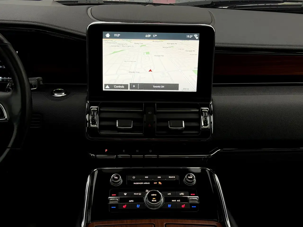 Lincoln Navigator снимка Lincoln Navigator