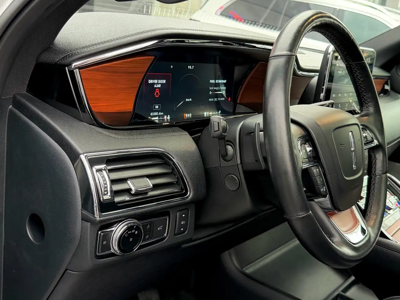 Lincoln Navigator снимка Lincoln Navigator