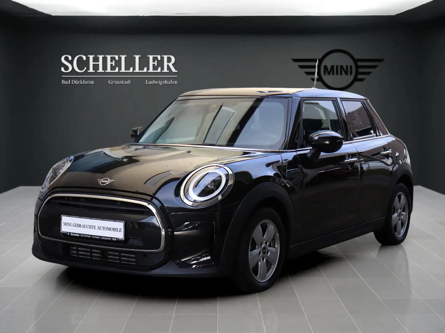 MINI Cooper 5-Türer Essential Trim Navi LED Noir - 1
