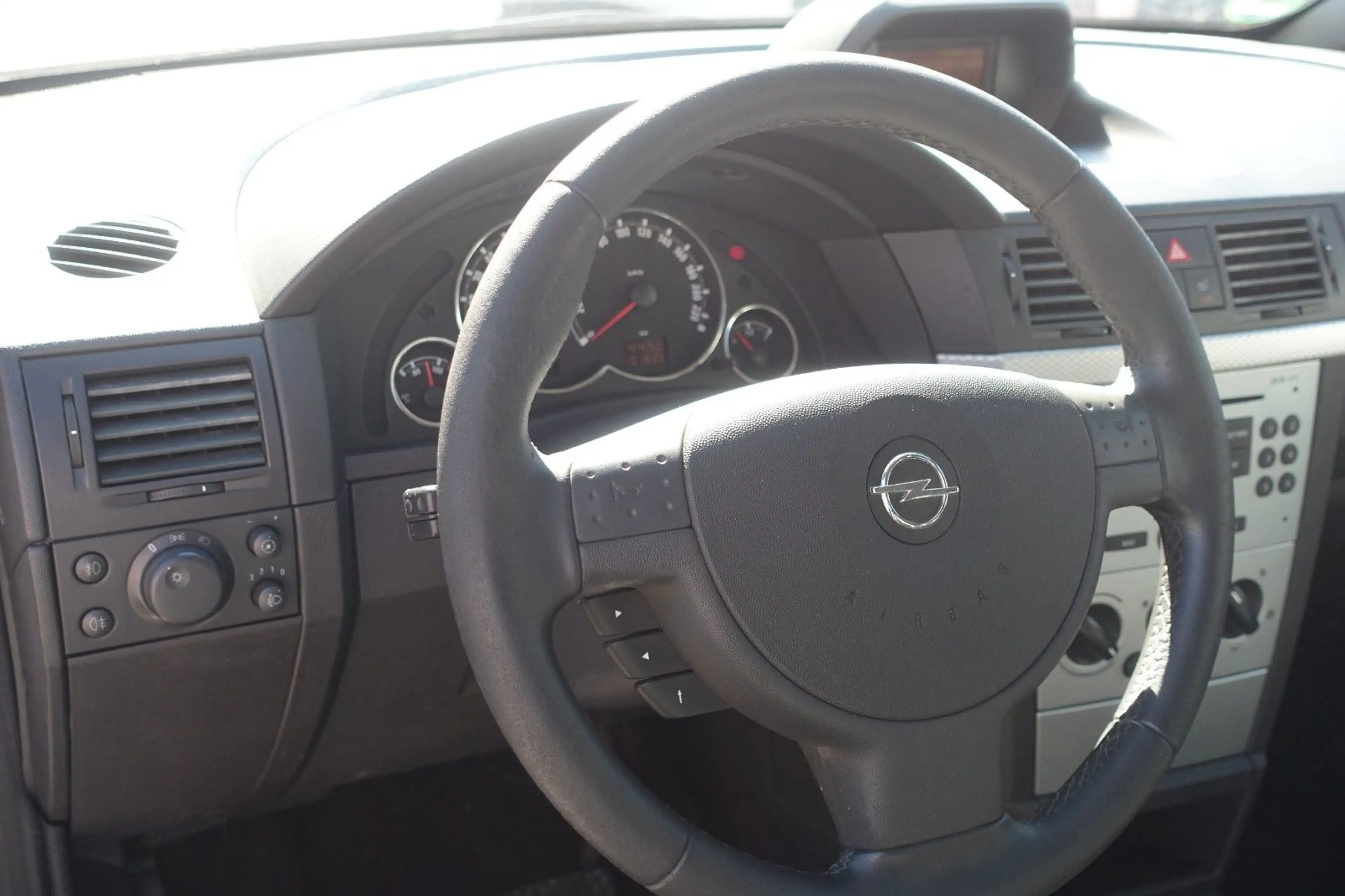 Opel Meriva Innovation "110 Jahre"1.6*AUTOMATIK*SHZ** — photo 9