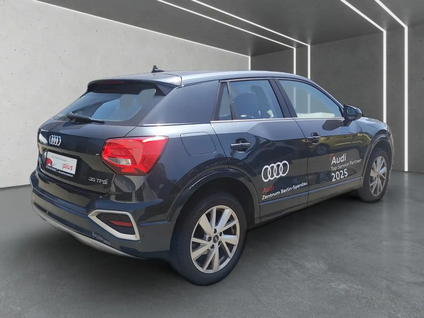 Audi Q2 35 TFSI Adv. S tronic *LED*R-CAM*PDC+*SHZ* Grau - 2
