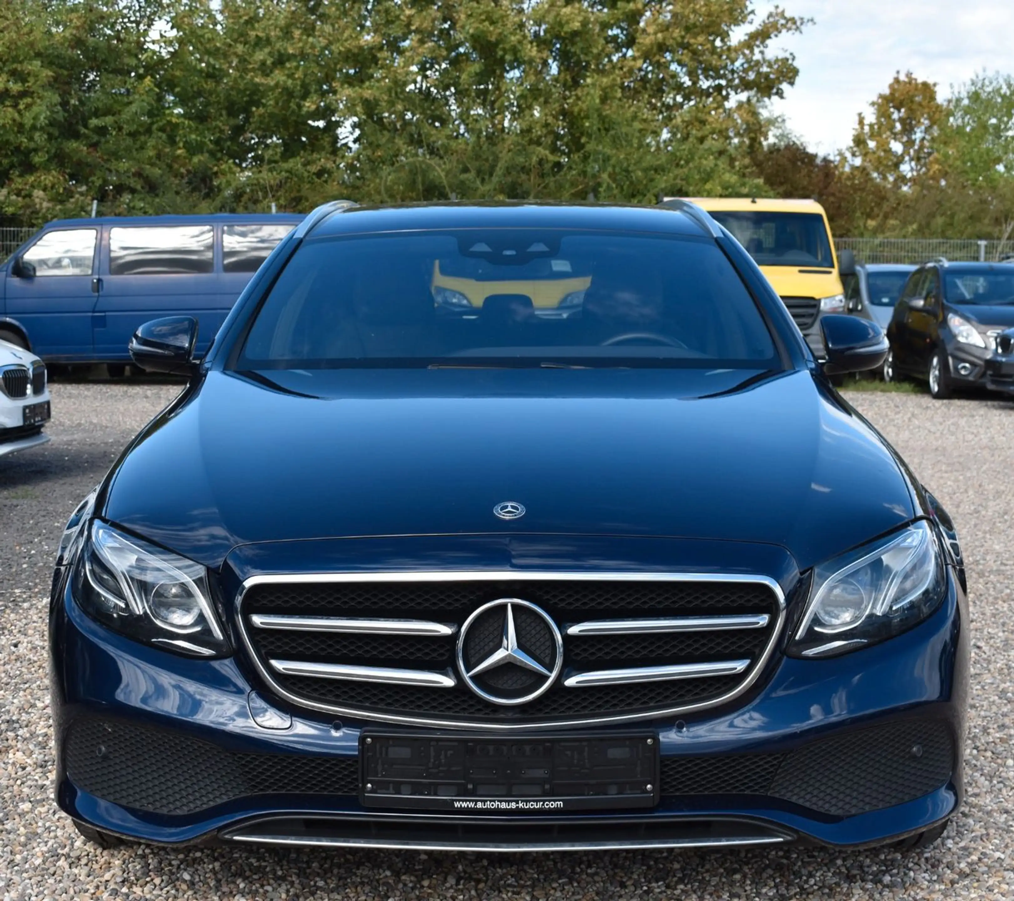 Mercedes-Benz E 350 d T-Modell HUD/BURMESTER/CARPLAY/LED/KAMERA — photo 6