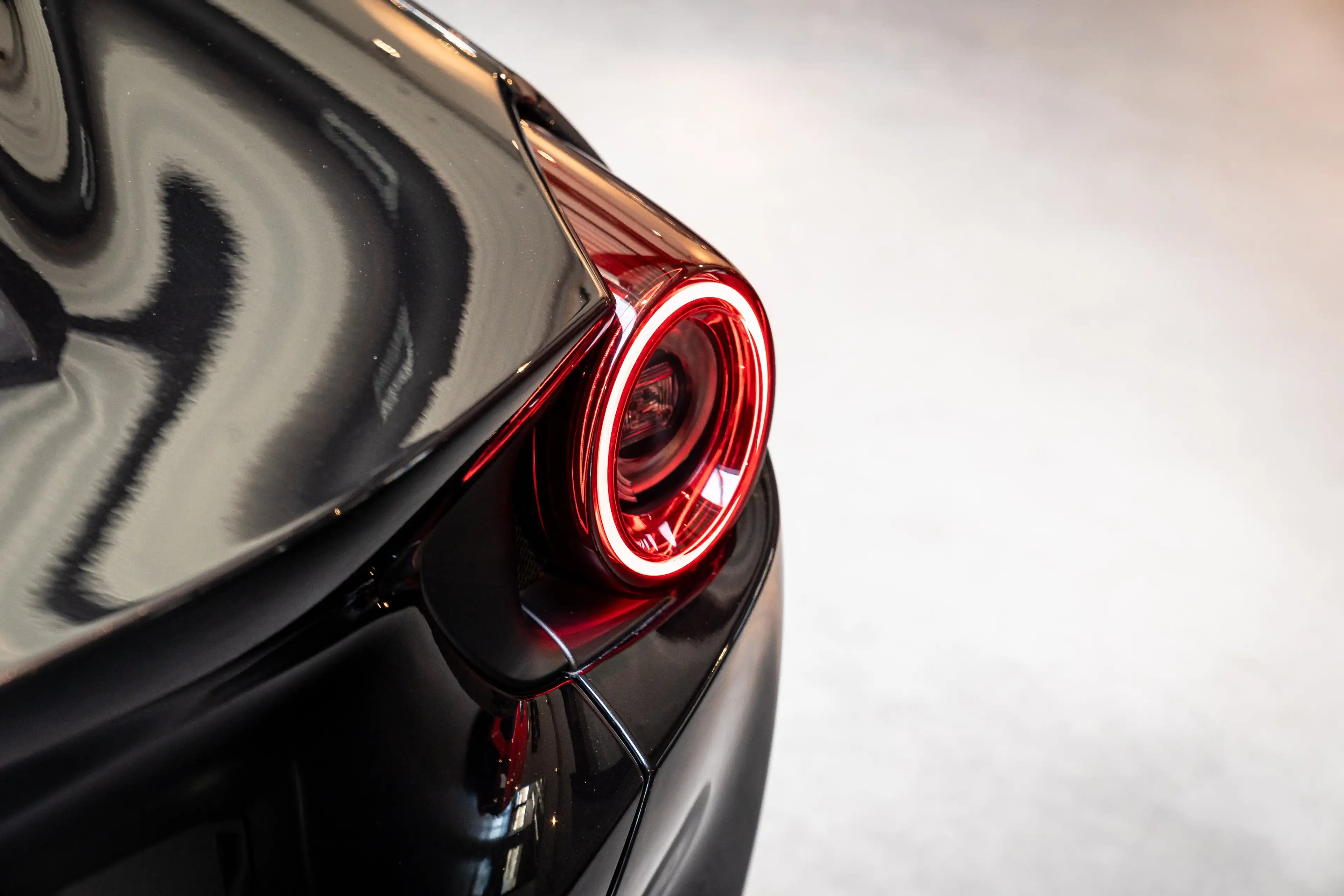 Ferrari Portofino 3.9 Turbo - Special Equipment - Ventilated seats — photo 11