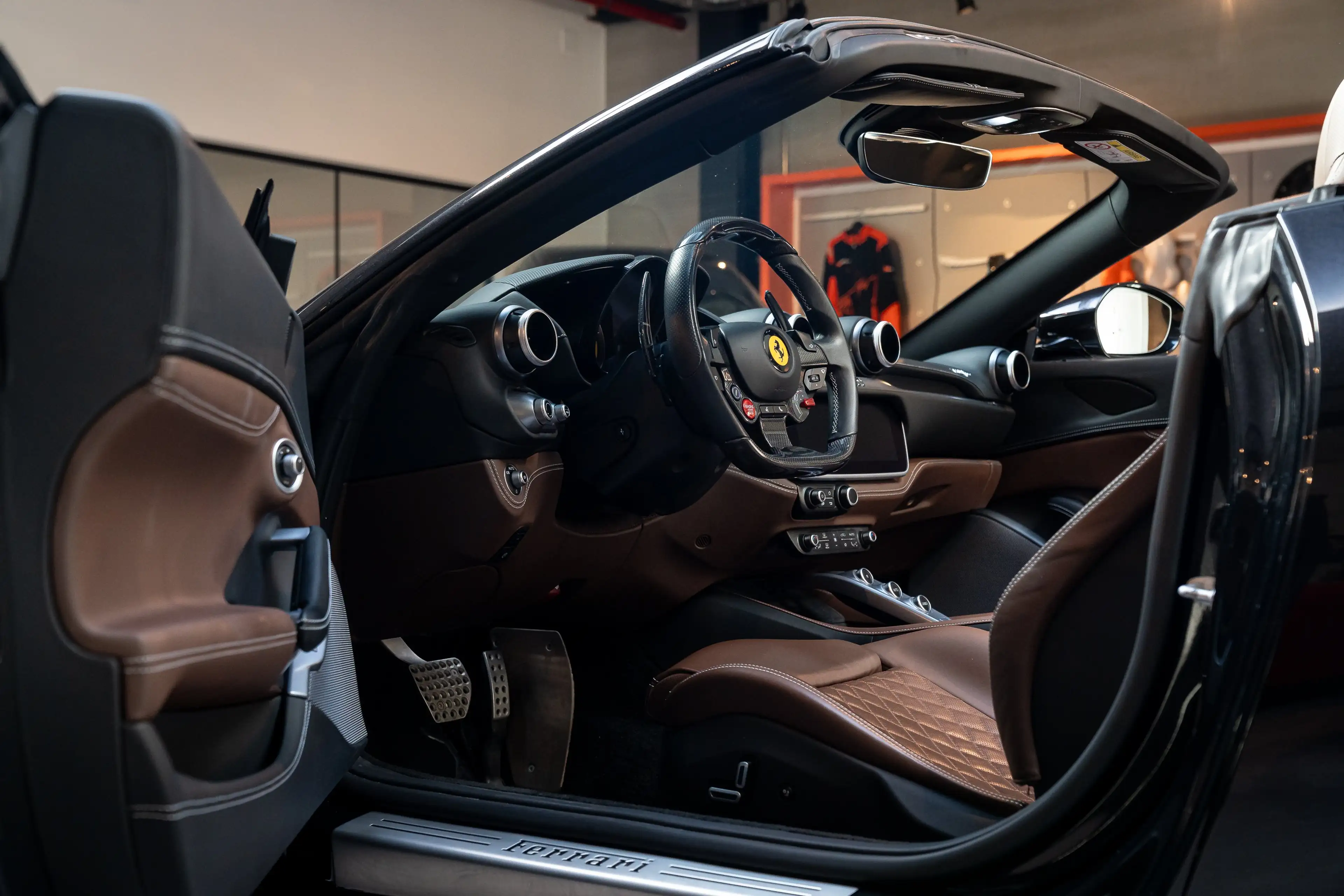 Ferrari Portofino 3.9 Turbo - Special Equipment - Ventilated seats — photo 12