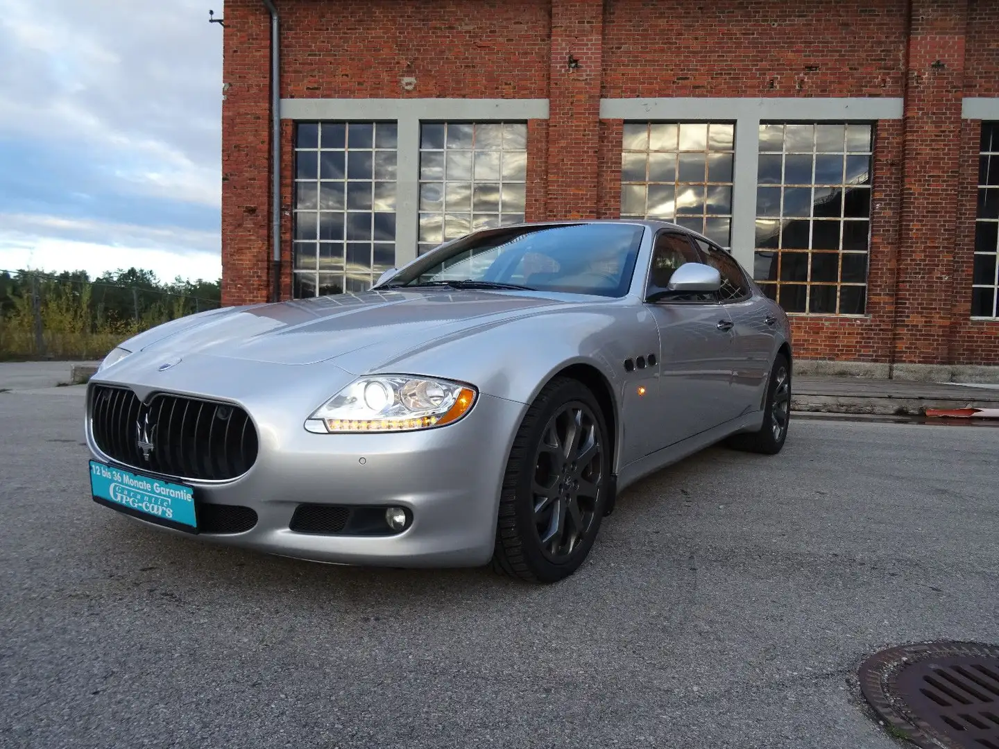 Maserati Quattroporte 4.2 V8 Automatik - Facelift Silber - 2