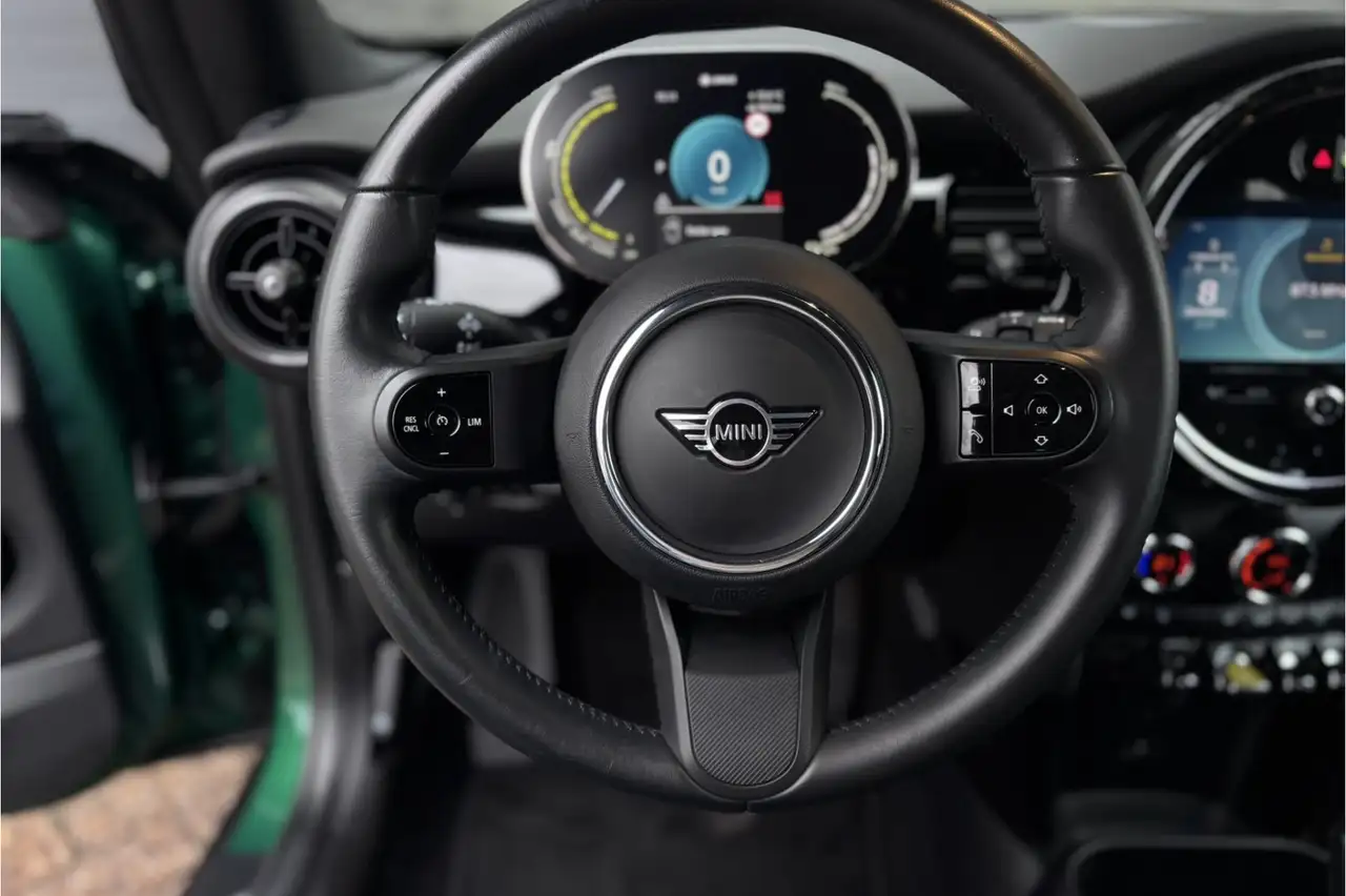 MINI Cooper SE Classic 33 kWh | Sportleder | Stoelverwarming | Ca 15