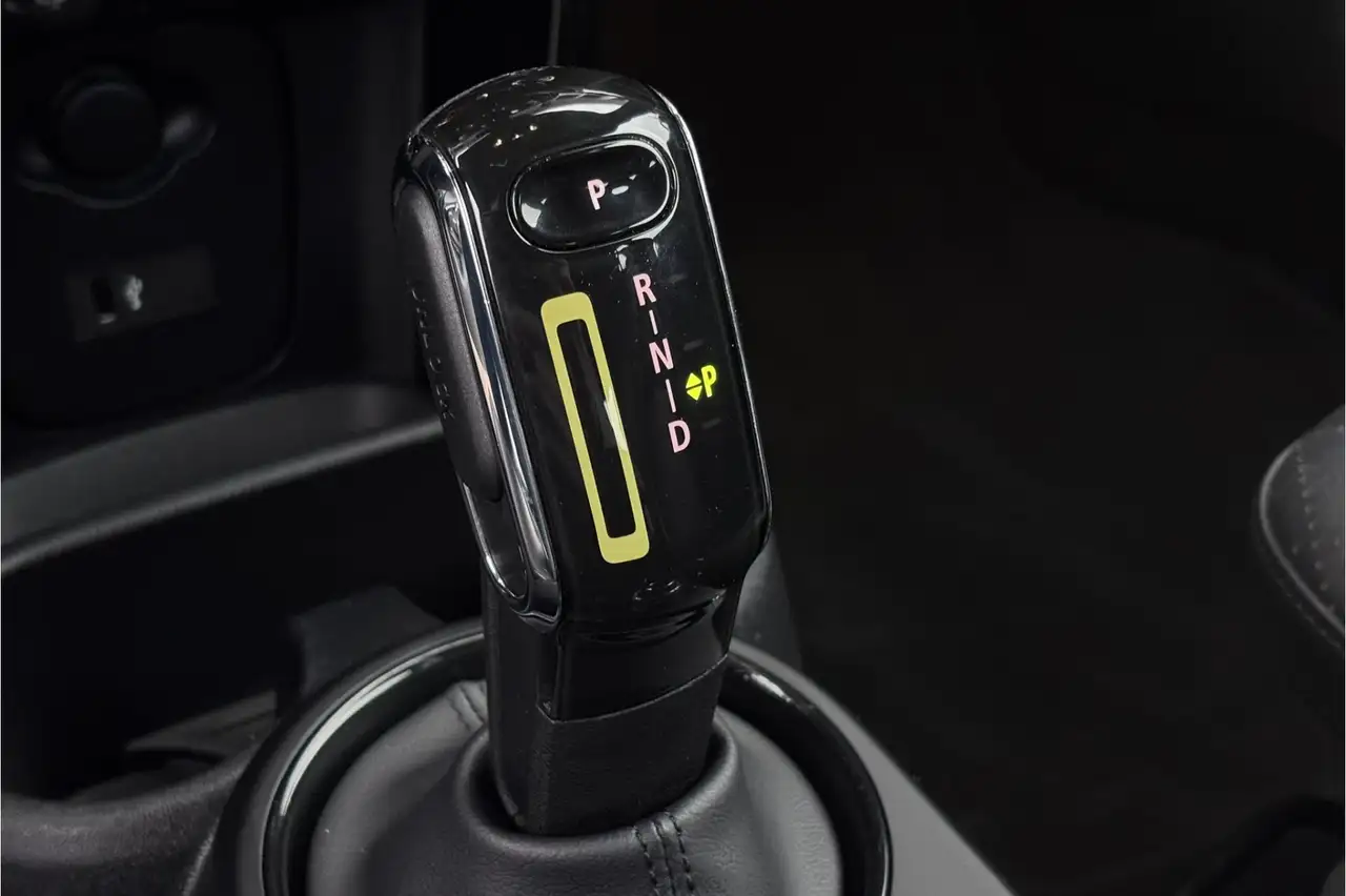 MINI Cooper SE Classic 33 kWh | Sportleder | Stoelverwarming | Ca 34