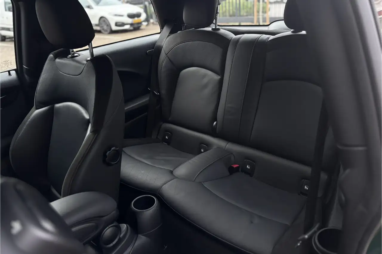 MINI Cooper SE Classic 33 kWh | Sportleder | Stoelverwarming | Ca 9