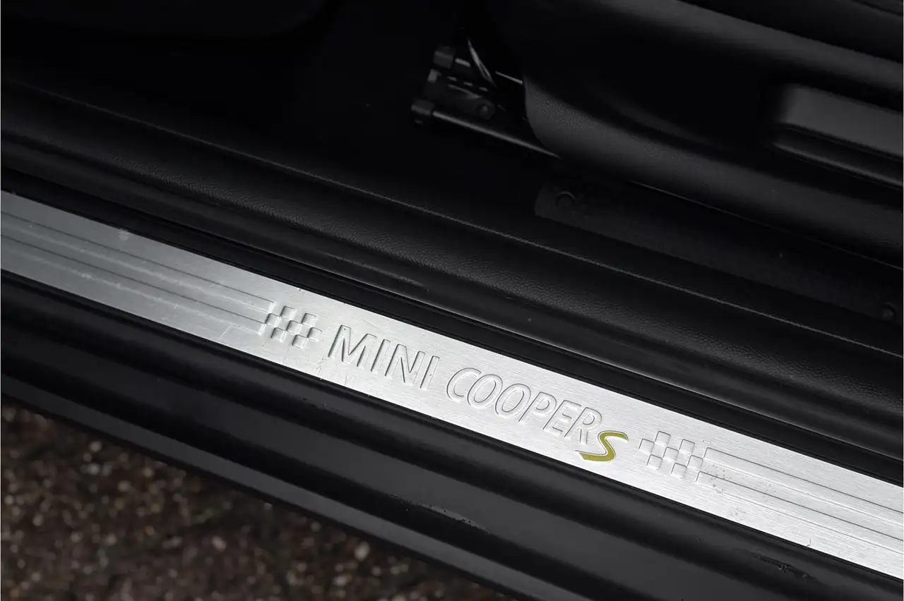 MINI Cooper SE Classic 33 kWh | Sportleder | Stoelverwarming | Ca 10