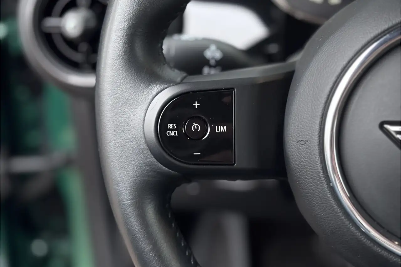 MINI Cooper SE Classic 33 kWh | Sportleder | Stoelverwarming | Ca 16