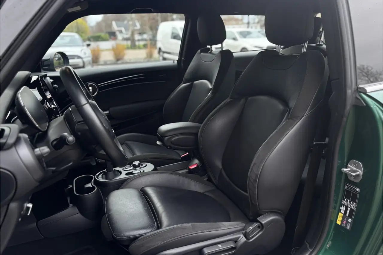 MINI Cooper SE Classic 33 kWh | Sportleder | Stoelverwarming | Ca 7