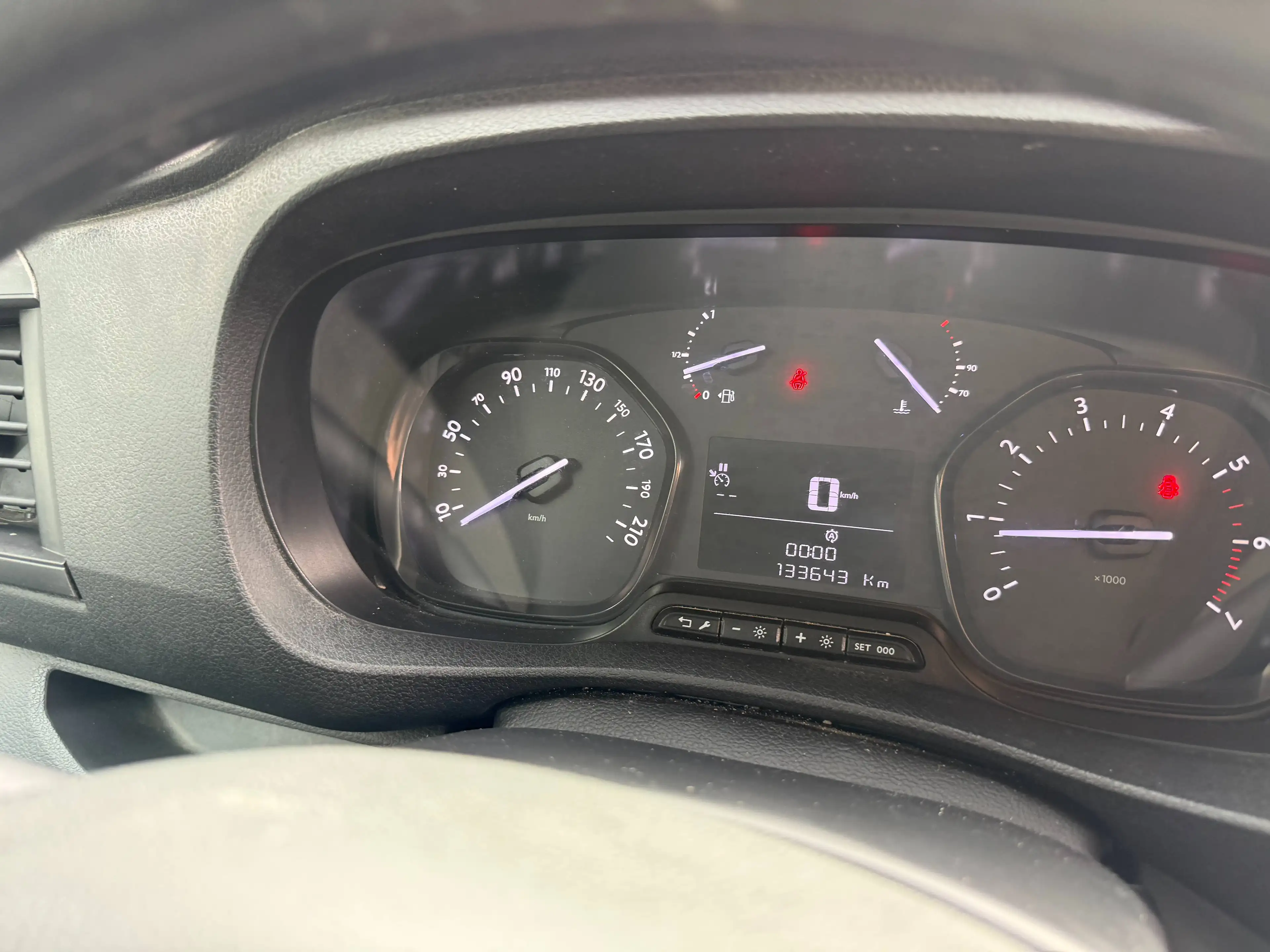Peugeot Expert 2.0 BlueHDi NAVI+AIRCO+3 PLACES+GALERIE DE TOIT — photo 12
