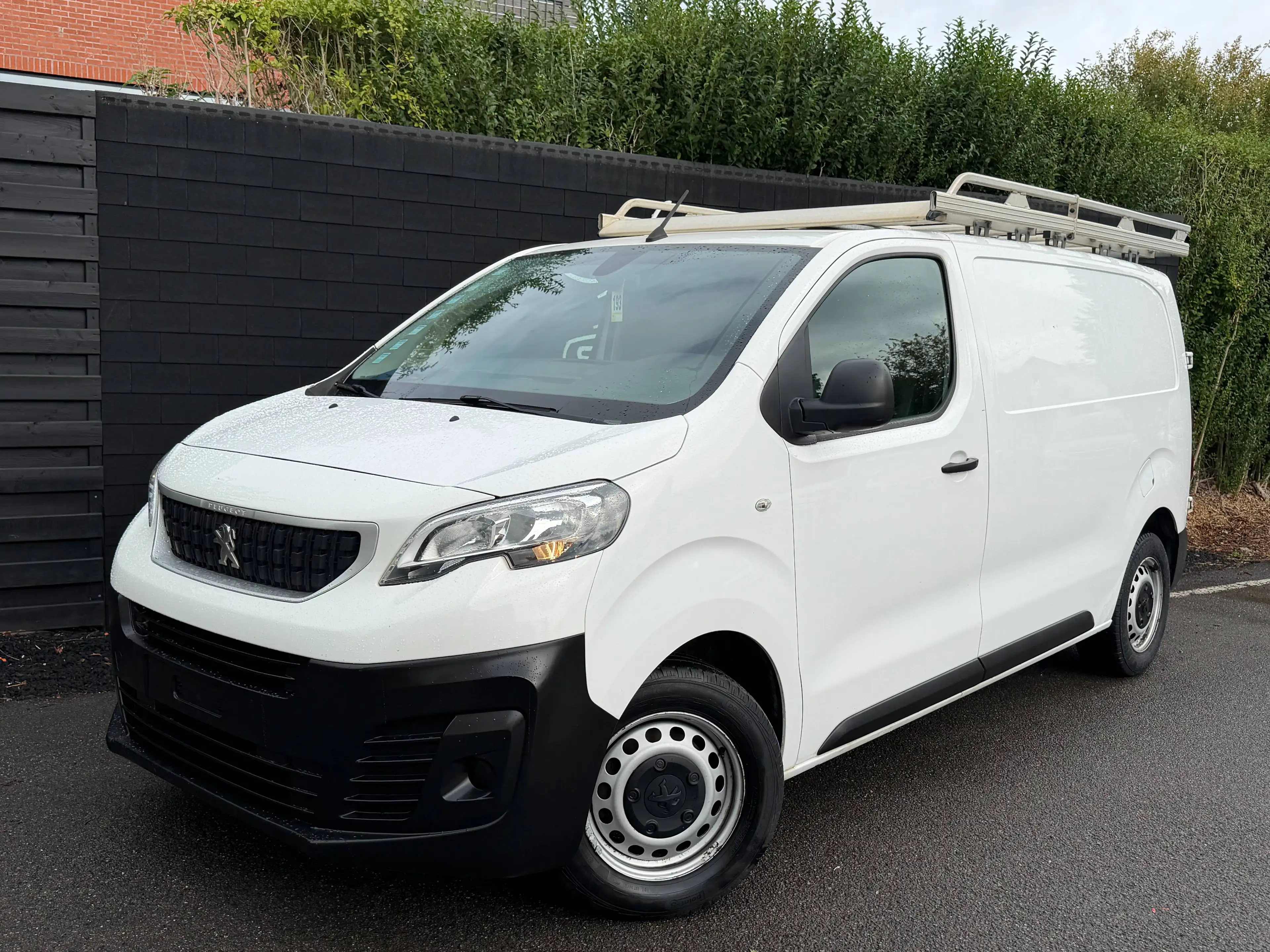 Peugeot Expert 2.0 BlueHDi NAVI+AIRCO+3 PLACES+GALERIE DE TOIT