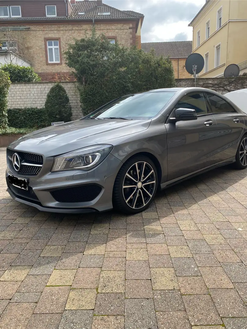 Mercedes-Benz CLA 220 CLA 220 CDI / d (117.303) Grau - 2