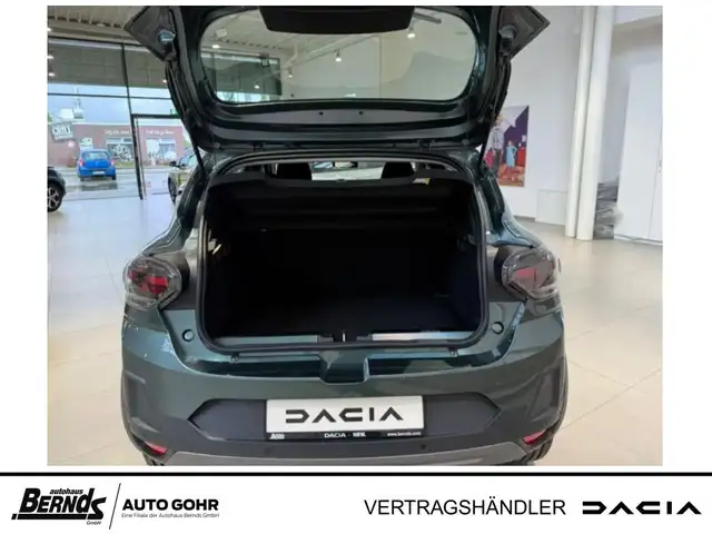 Dacia Sandero view 5