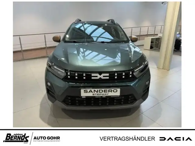 Dacia Sandero view 9