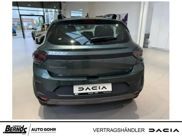 Dacia Sandero view 4