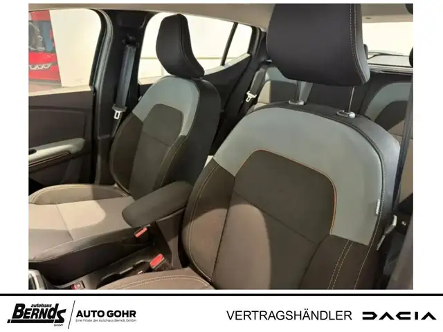 Dacia Sandero view 11