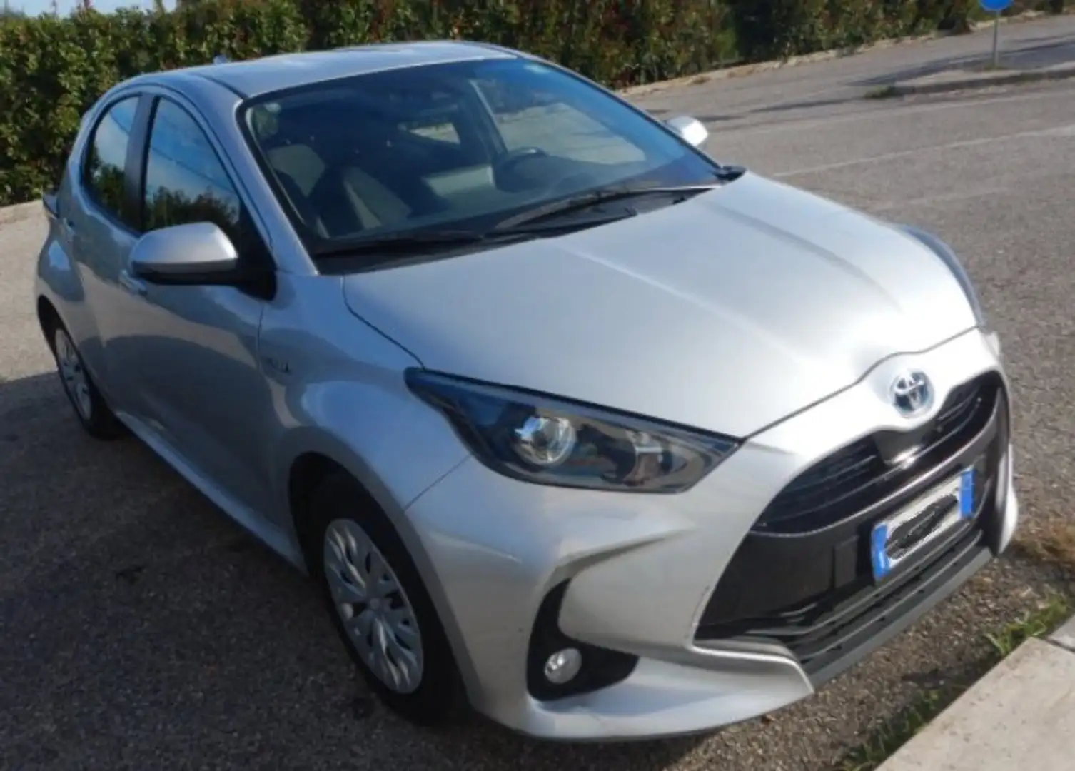 Toyota Yaris IV 2020 1.5h active Argento - 1