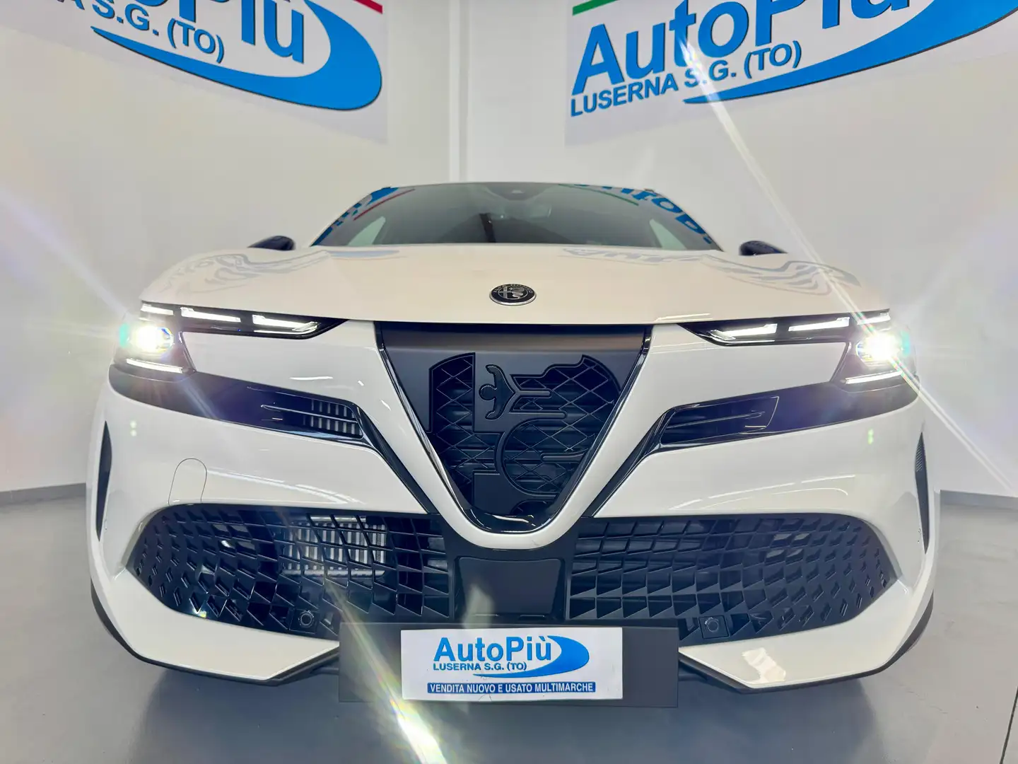 Alfa Romeo Junior Junior 1.2 ibrida Speciale 145cv edct6 Blanc - 1