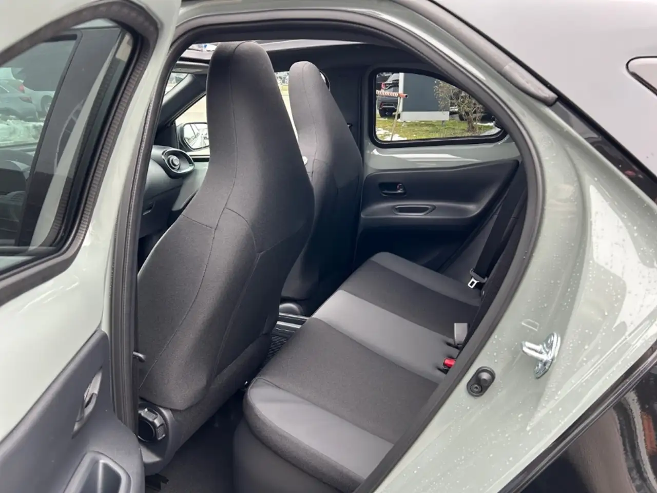 Toyota Aygo X 1,5l Hybrid Lounge CVT Faltdach JBL 10