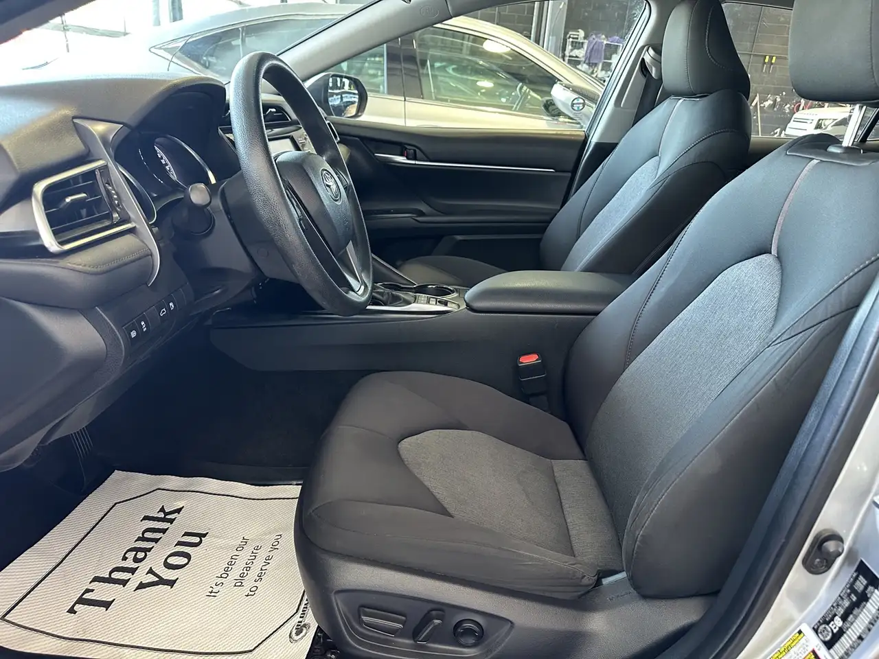 Toyota Camry снимка Toyota Camry