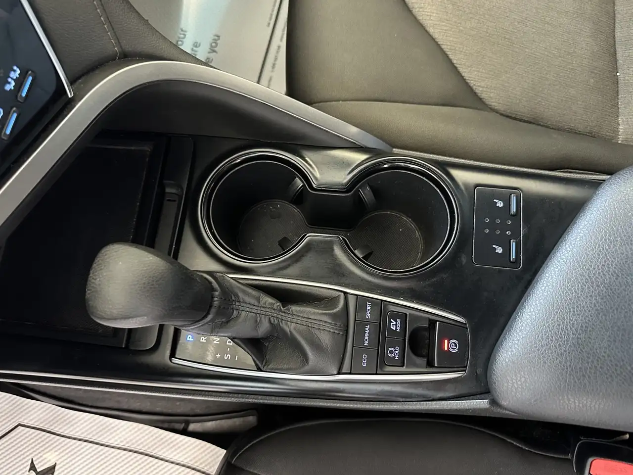 Toyota Camry снимка Toyota Camry