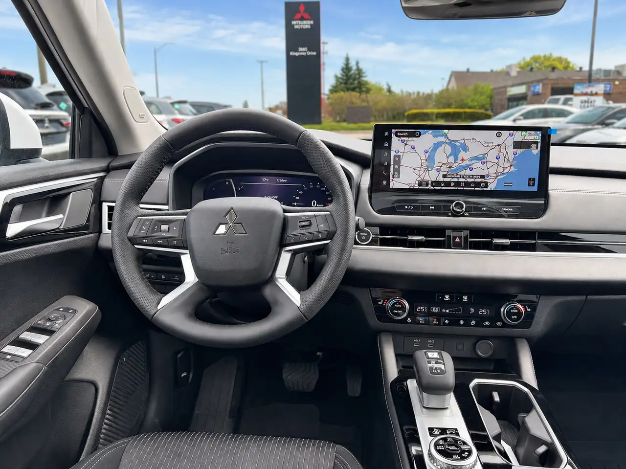 Mitsubishi Outlander photo Mitsubishi Outlander