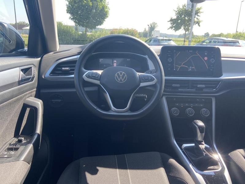 Volkswagen T-Roc 1.5 TSI DSG LIFE AHK+APP-CONNECT+VIRTUAL-C — photo 9