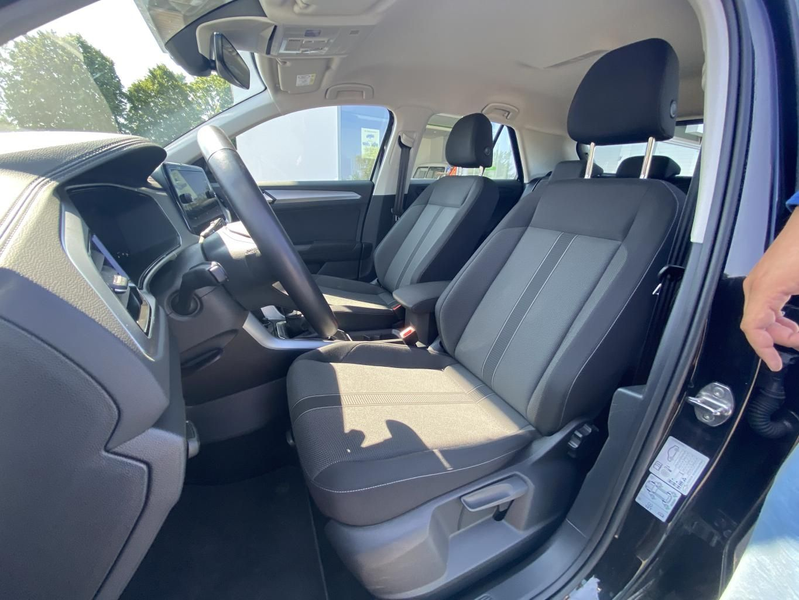 Volkswagen T-Roc 1.5 TSI DSG LIFE AHK+APP-CONNECT+VIRTUAL-C — photo 10
