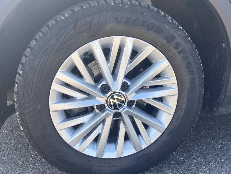 Volkswagen T-Roc 1.5 TSI DSG LIFE AHK+APP-CONNECT+VIRTUAL-C — photo 8