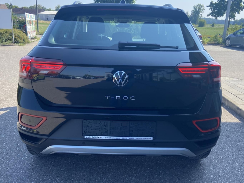 Volkswagen T-Roc 1.5 TSI DSG LIFE AHK+APP-CONNECT+VIRTUAL-C — photo 4