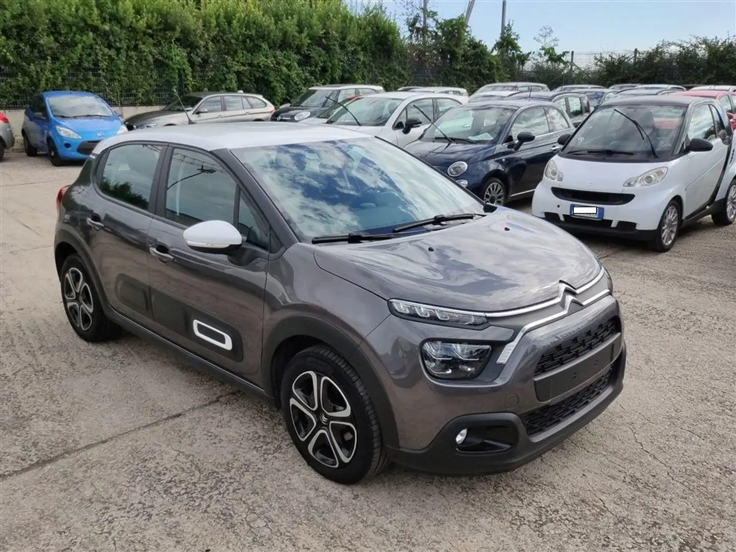 Citroen C3 1.2 EAT6 S&S Feel Pack CARPLAY,CRUISE,CLIMA .. Gris - 1