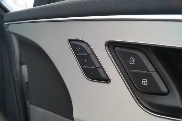 Audi Q8 55 TFSI quattro Ansicht 10