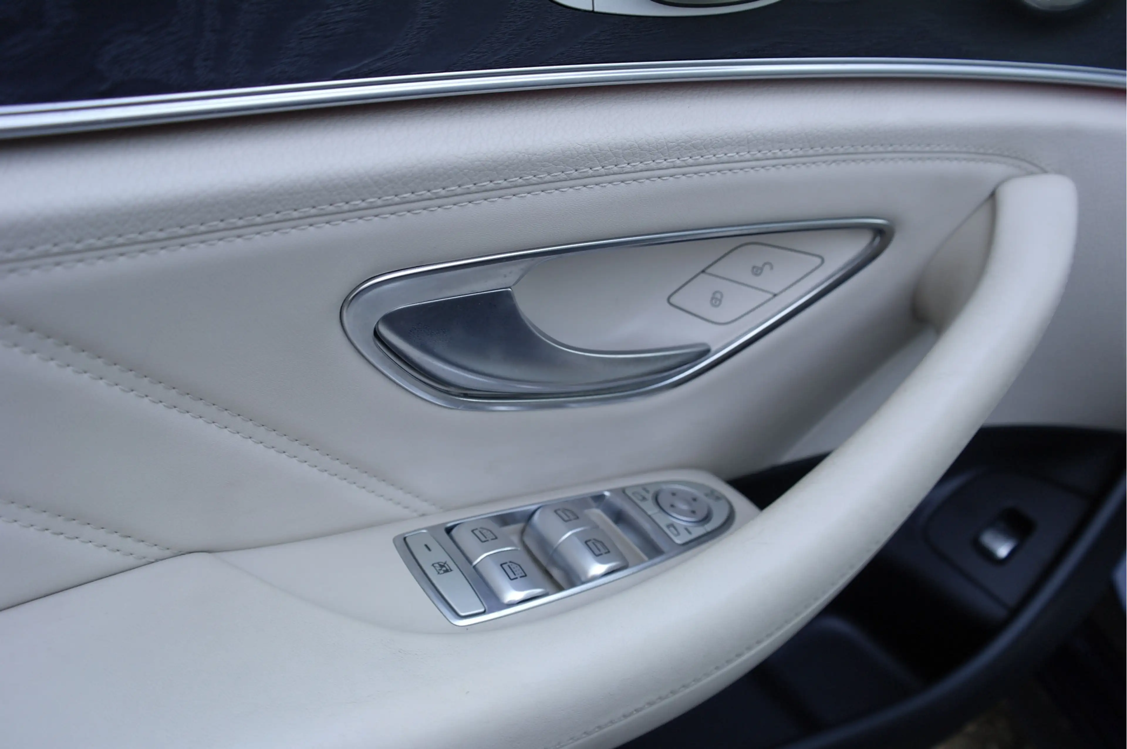 Mercedes-Benz E 63 AMG 4MATIC 572 PK Premium Plus | Dealer Onderhouden | — photo 43