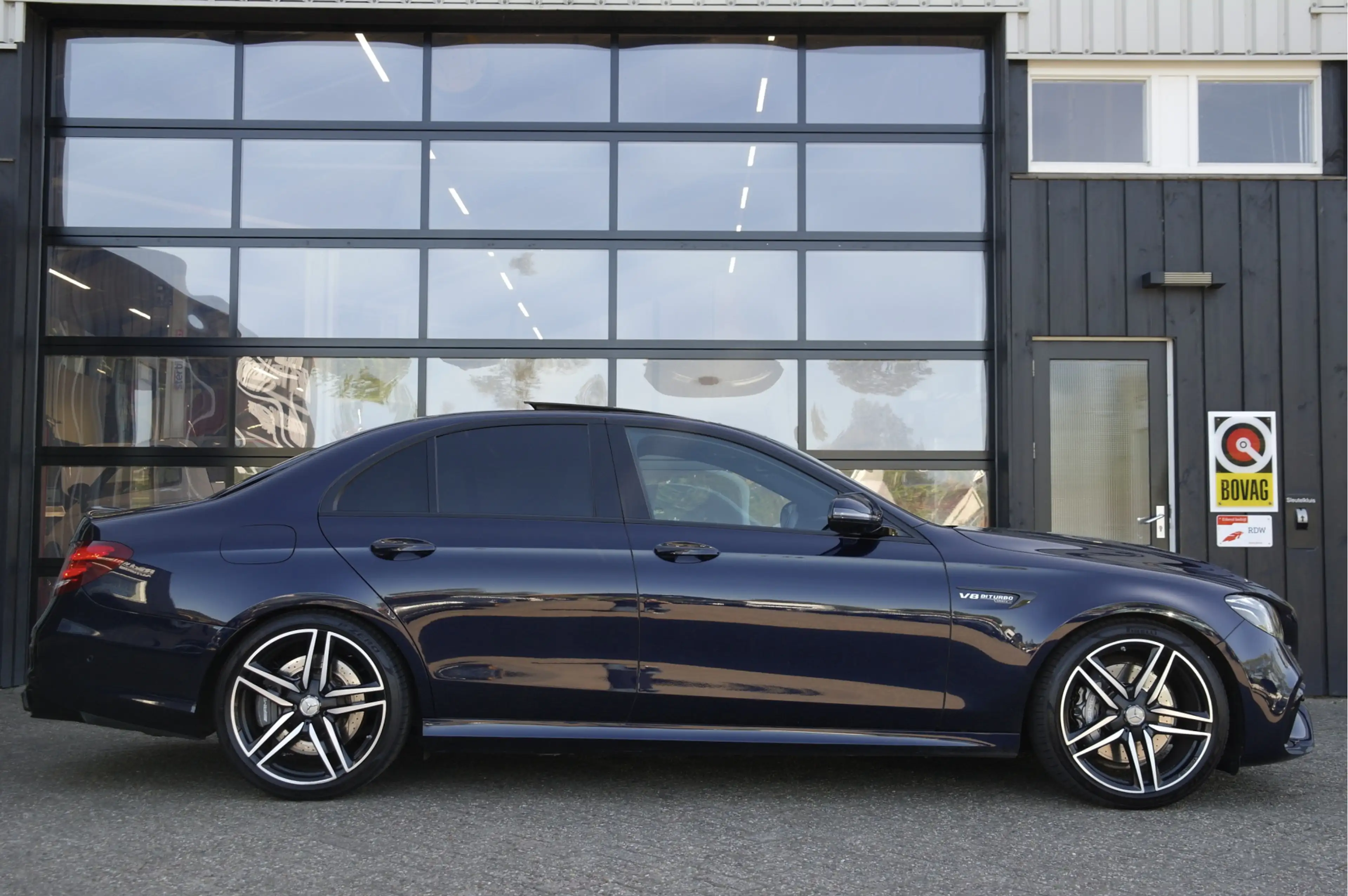 Mercedes-Benz E 63 AMG 4MATIC 572 PK Premium Plus | Dealer Onderhouden | — photo 4