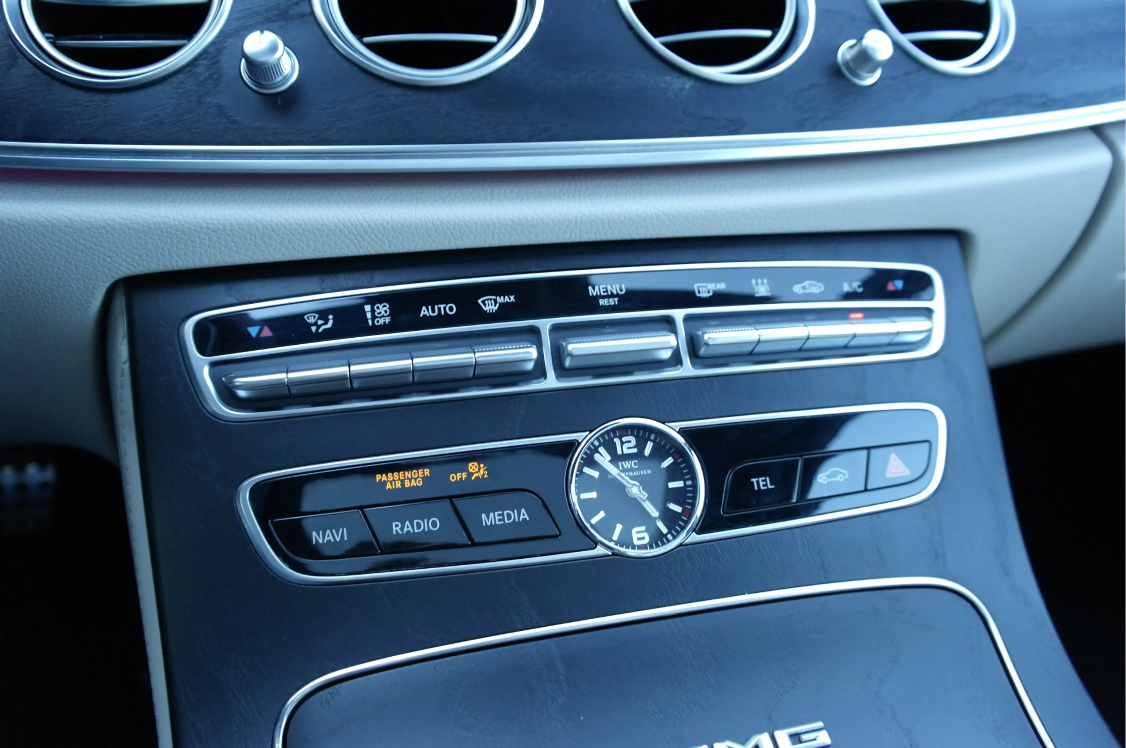 Mercedes-Benz E 63 AMG 4MATIC 572 PK Premium Plus | Dealer Onderhouden | — photo 9