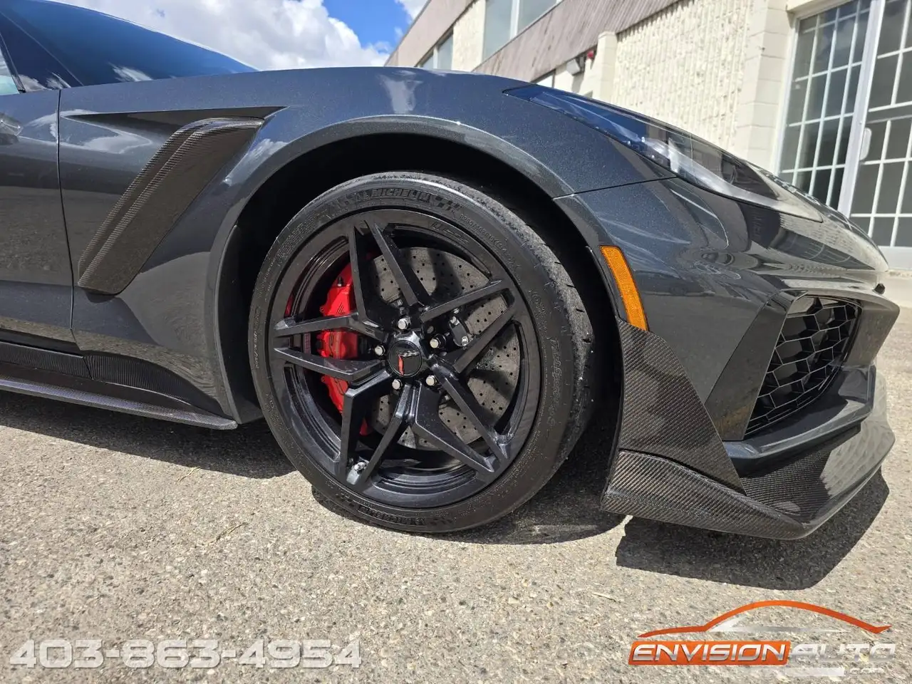 Chevrolet Corvette снимка Chevrolet Corvette