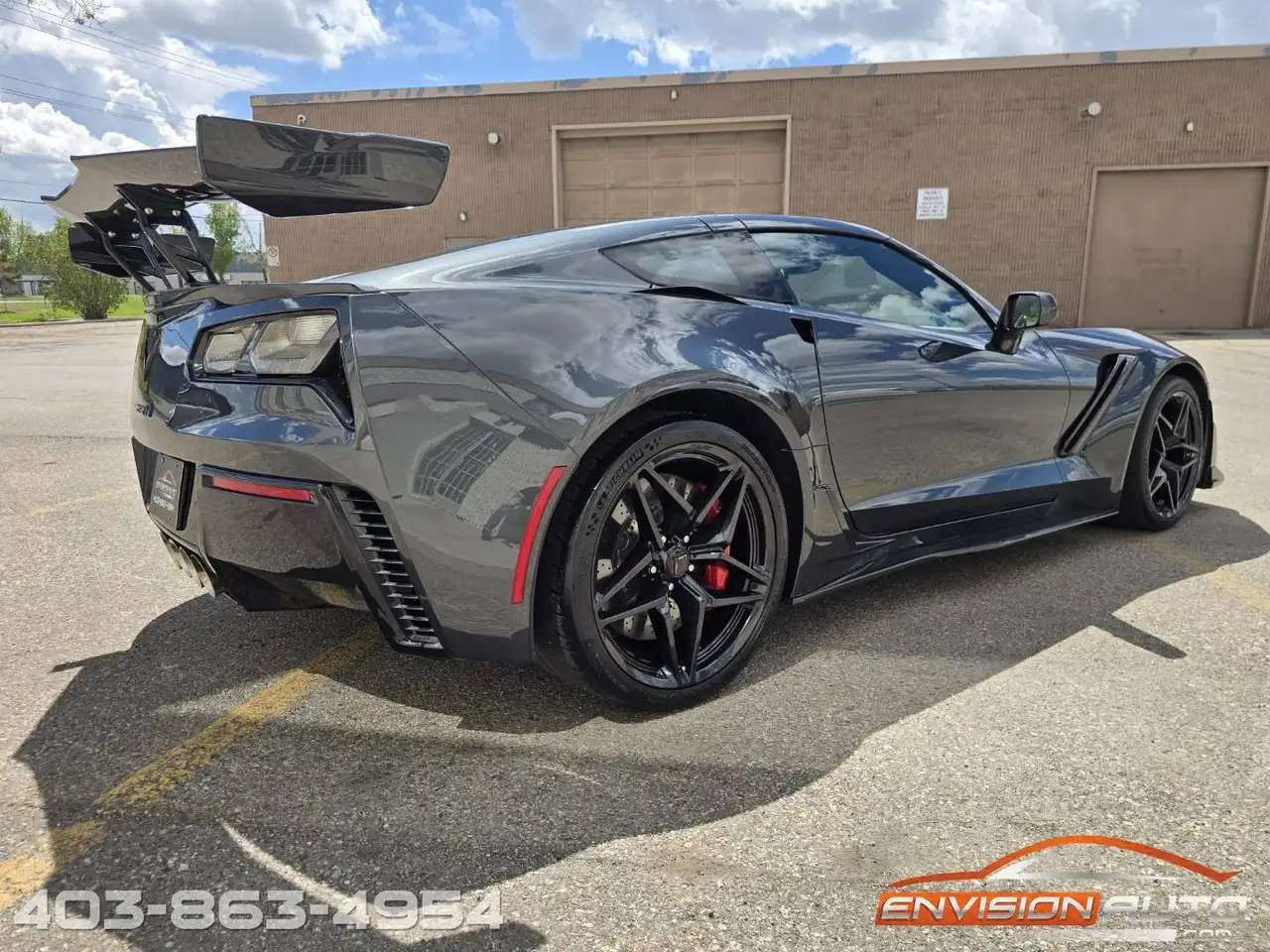 Chevrolet Corvette снимка Chevrolet Corvette