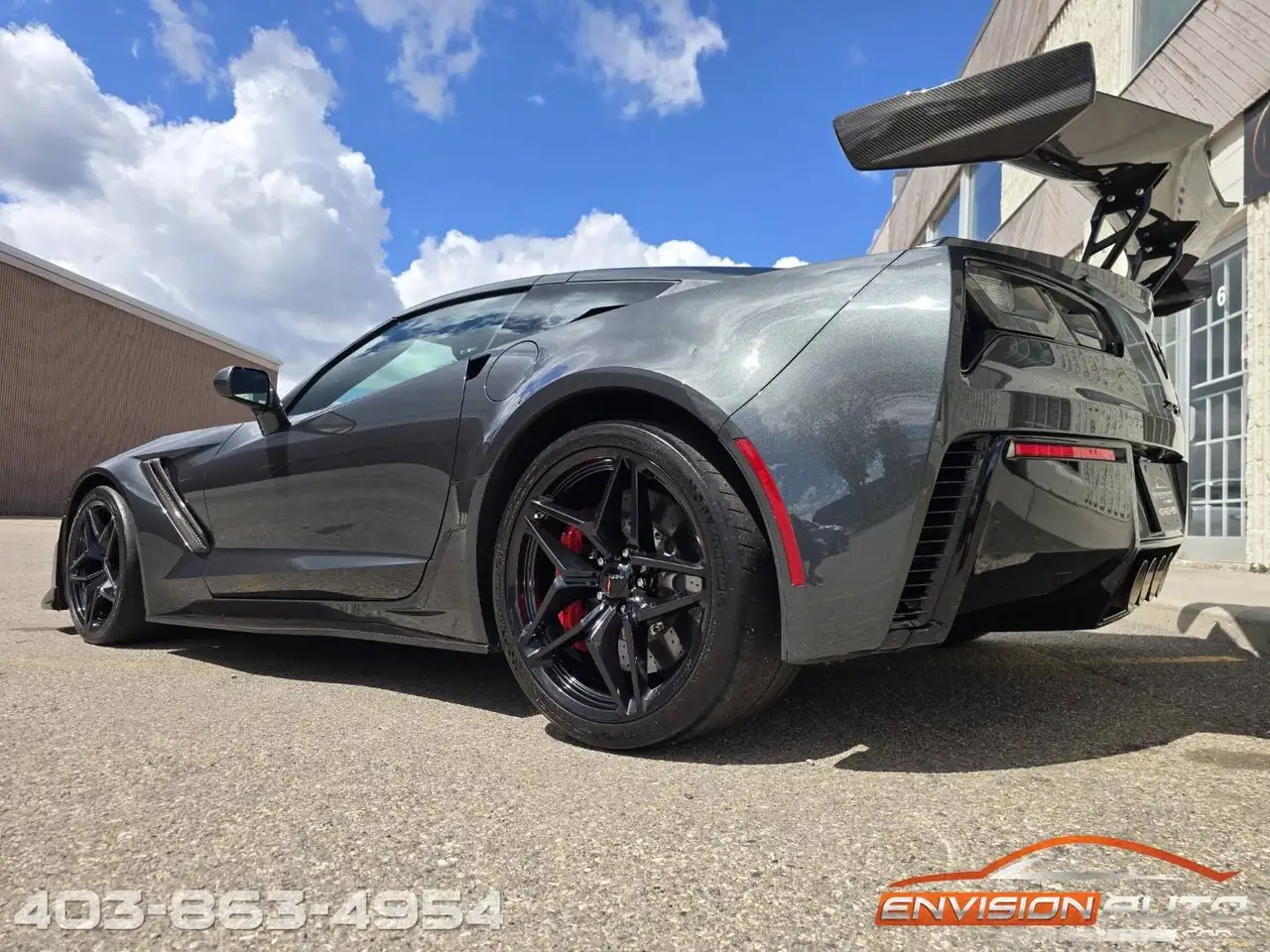 Chevrolet Corvette снимка Chevrolet Corvette